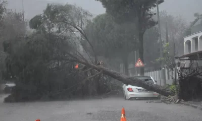 Muğla’da sağanak yağış ve fırtına hayatı felç etti!.