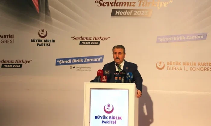 Mustafa Destici: “Altılı masa yetkiyi alırsa Türkiye, Suriye gibi kaosa gider!.”