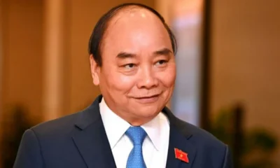 Vietnam Devlet Başkanı Phuc istifa etti!.