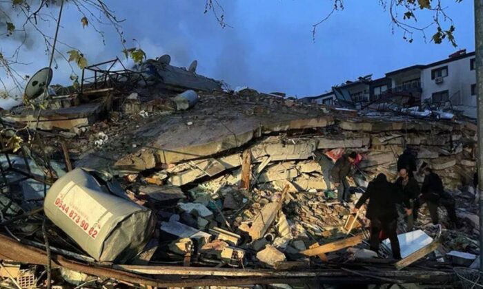 Okullar 4 ilde iki hafta, 6 ilde birer hafta tatil edildi!.