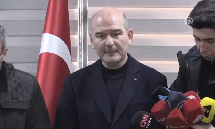 Deprem bölgesinde son durum! Süleyman Soylu konuşuyor!. (canlı yayın)