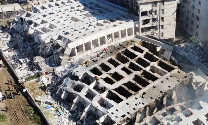 Depremde yıkılan Rönesans Rezidans’ın müteahhidi yurt dışına kaçarken yakalandı!.
