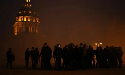 Fransa’daki protestolarda polisten orantısız güç kullanımı..