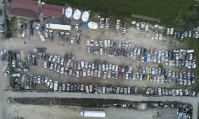 Hatay’da enkazdan çıkarılan araçlar resmi evraklarla teslim ediliyor!.