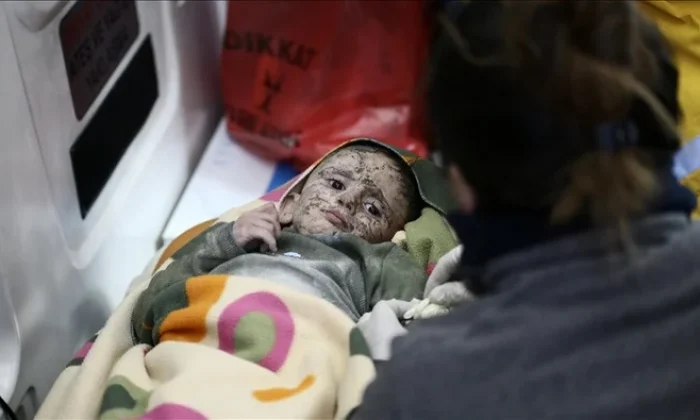 1,5 yaşında ki Yusuf ve 7 yaşında ki ağabeyi 105. saatte enkazdan kurtarıldı!.