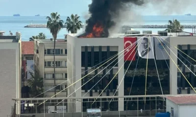 Mersin Büyükşehir Belediyesi’nin açılış töreninden 15 dakika sonra yangın çıktı!.