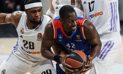 Anadolu Efes, EuroLeague’de Real Madrid’i tek sayı farkla mağlup etti!.