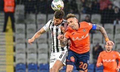 Beşiktaş, deplasmanda Başakşehir’i 2-0 mağlup etti!.