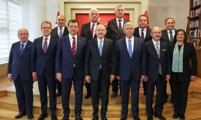 CHP’li belediyeler MYK toplantısından önce Kılıçdaroğlu ile görüştü!.