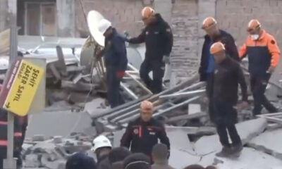 Deprem bölgesi Malatya’da 5 katlı bina çöktü!.