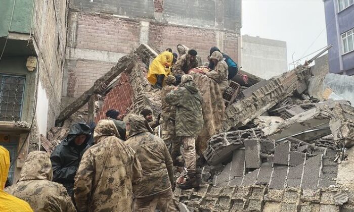 Deprem felaketinde can kaybı 47 bin 932’ye yükseldi!.