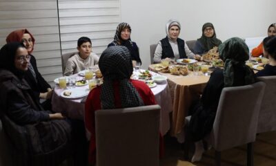 Emine Erdoğan, Başkentte depremzede ailenin evinde iftar yaptı!.