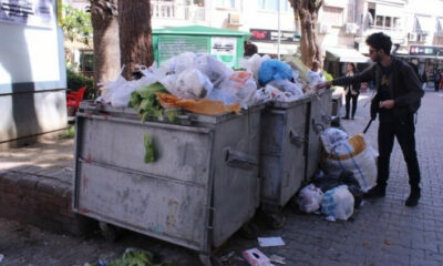 İzmir Karşıyaka’da sokakları çöp götürüyor!.