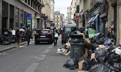 Paris kokuyor! Sokaklarda çöp dağları birikti!.