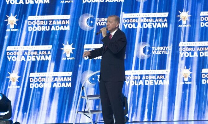 Cumhurbaşkanı Erdoğan, AK Parti Seçim Beyannamesi’ni açıkladı!.
