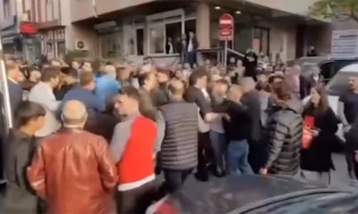 Beyoğlu Belediye Başkanı’nın bulunduğu AK Parti otobüsüne, terör örgütü yandaşları tarafından saldırı girişimi..