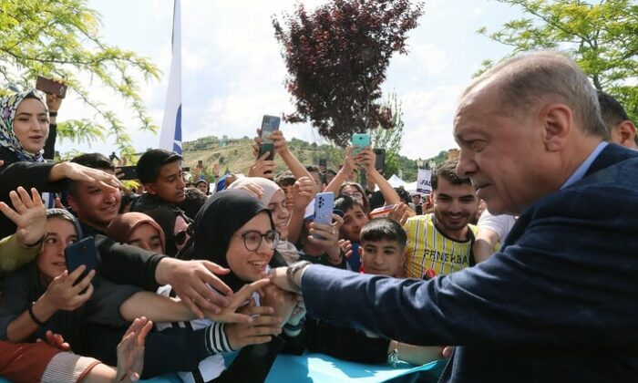Cumhurbaşkanı Erdoğan’dan gençlere deprem bölgesinde yatırım müjdesi..