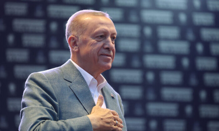 Cumhurbaşkanı Erdoğan paylaştı! “21 yıldır kirli senaryolarla mücadele ediyoruz!.”