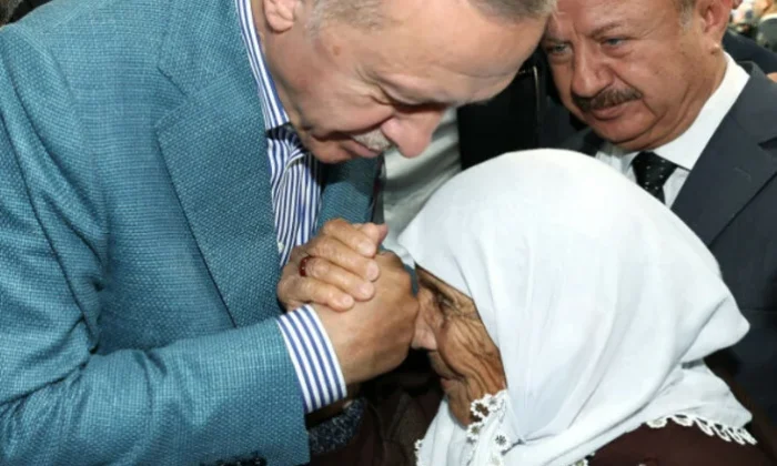 Cumhurbaşkanı Erdoğan’a Mamak’ta sevgi seli..