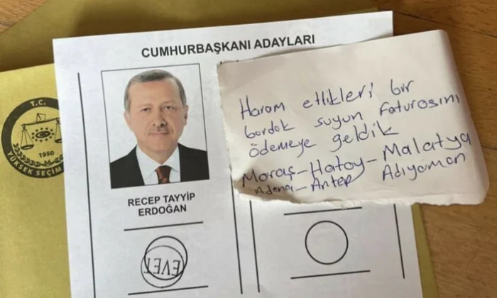 Depremzede vatandaşlar sandık başında.. “Ya Hak!”