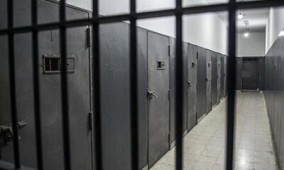 Filistinli tutuklular, iki İsrail teröristini rehin aldı!.