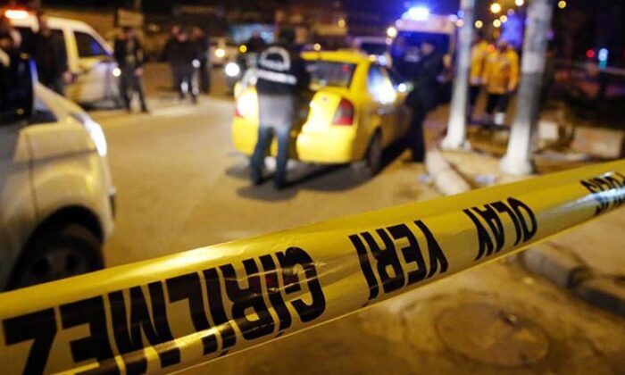 CHP seçime ramak kala anarşinin fitilini ateşledi!. İzmir’de kahvehaneye silahlı baskın!.