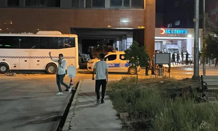 Düğünde silahlı kavga! 4’ü ağır 9 yaralı..