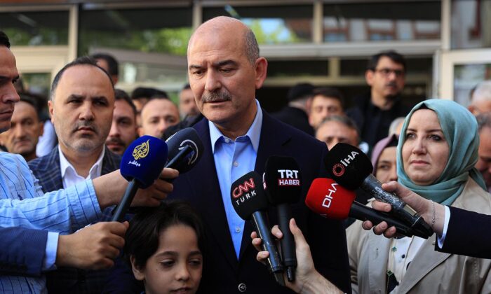 Süleyman Soylu oyunu kullandı! “601 bin güvenlik görevlimiz görevlerinin başında..”