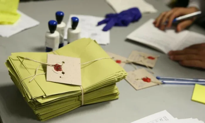 Seçimin ikinci turu için yurt dışında oy kullanma işlemi başladı!.