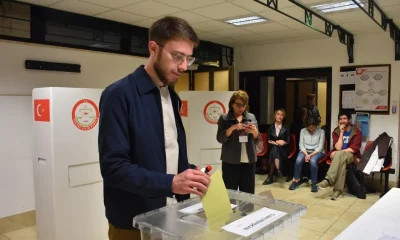 Yurt dışı ve gümrüklerde oy kullanan seçmen sayısı 2 milyona yaklaştı!.