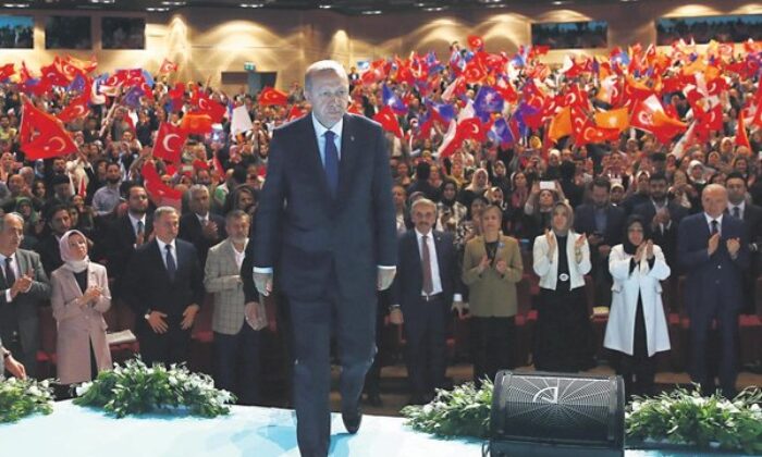 AK Parti yerel seçimlere hazırlanıyor! Yol haritası belli oldu!.