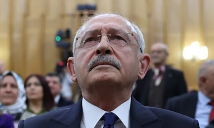 CHP’de 24 il başkanı istifa etti!.