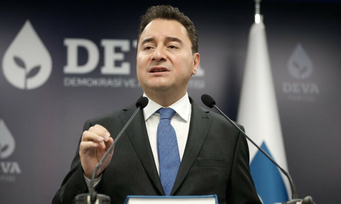 Ali Babacan: “Kimseye borcumuz yok, helalinden kazanmış 15 vekilimiz var!.”