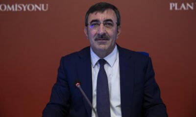 Cevdet Yılmaz, Cumhurbaşkanı Yardımcılığı görevine getirildi!.