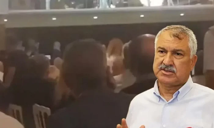 CHP’li Adana Büyükşehir Belediye Başkanı Zeydan Karalar, kürsüye çağırdığı partili vatandaşı tokatladı!.