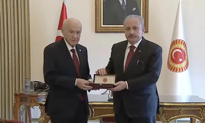 Devlet Bahçeli, TBMM Başkanlığı’nı Mustafa Şentop’tan devraldı!.
