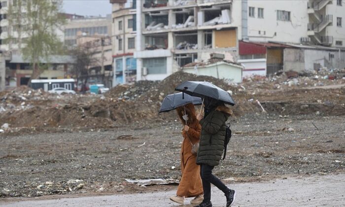 Meteorolojiden deprem bölgesine sağanak yağış uyarısı..