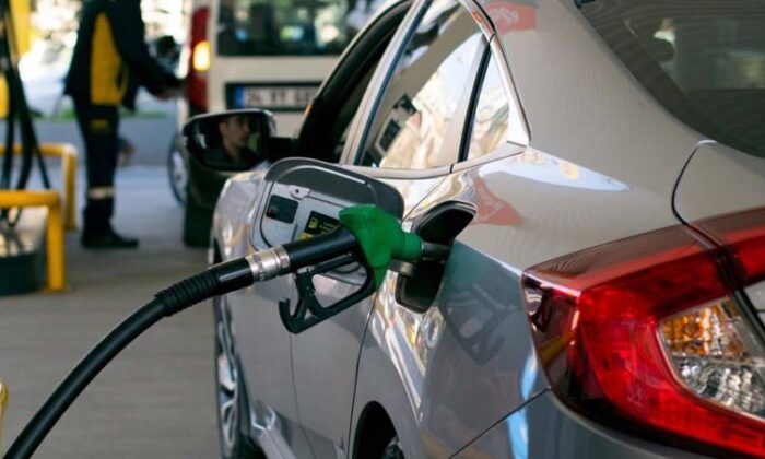 Benzine zam geliyor!.