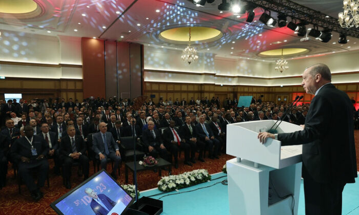 Cumhurbaşkanı Erdoğan IDEF 2023’te! “Bize ambargo uygulayanlar şimdi Türk silahları alıyor!.”