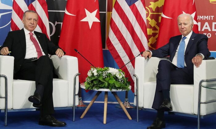 Erdoğan-Biden zirvesi dünyanın gündeminde..