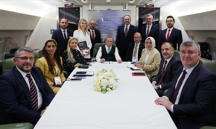 Cumhurbaşkanı Erdoğan’dan düzensiz göçmen açıklaması! “Değişiklikleri vatandaşımız hissedecek!.”