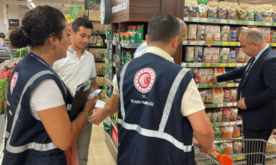 Ticaret Bakanlığı ekiplerinden marketlerde fahiş fiyat denetimi..