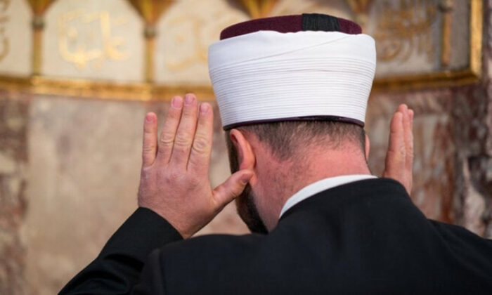 Diyanet personellerinin ek ödemelerine yüzde 100 zam!.