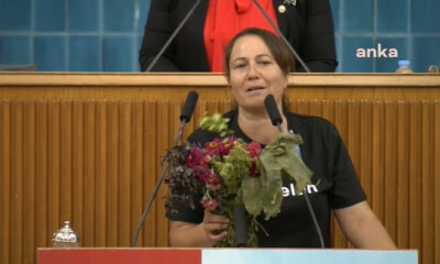 Bunlarda dümen bitmez! Akbelenli tesettürlü kadın, CHP grup toplantısına başı açık katıldı!.