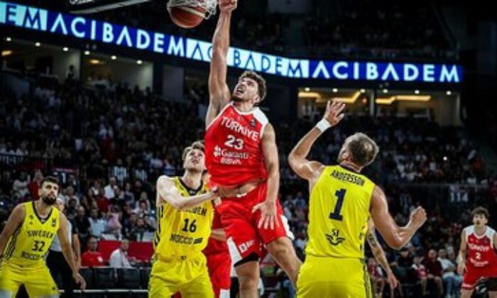 Türkiye İsveç’i devirip finale çıktı…