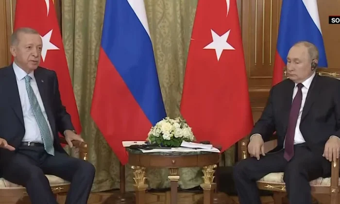 Erdoğan-Putin görüşmesi Soçi’de başladı..