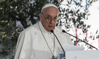 Papa Ukrayna’ya silah vermeyen ülkeleri eleştirdi!.