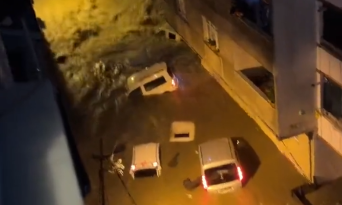 Sağanak yağış İstanbul’u felç etti!.