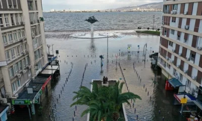 İzmir’i sel fırtına vurdu!.