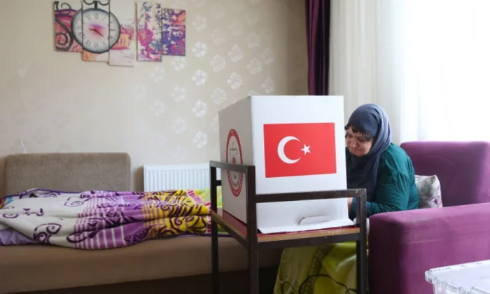 Sandığa gidemeyenlerin sandık ayağına gelecek..